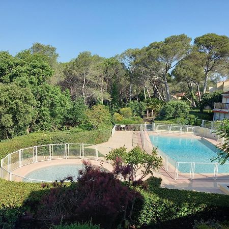 Les Hauts Du Golf Rez De Jardin Piscine Tennis Saint-Raphaël Exteriér fotografie